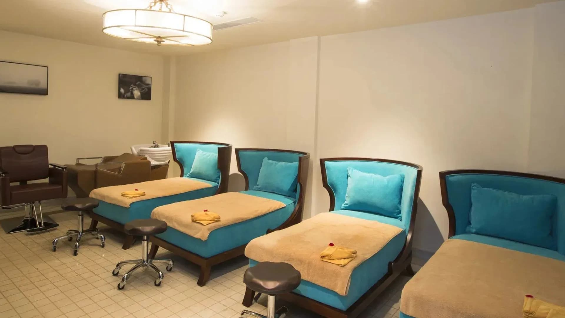 5 Days Ojhasam Ayurveda Rejuvenation Package wellness retreat in Kochi, India