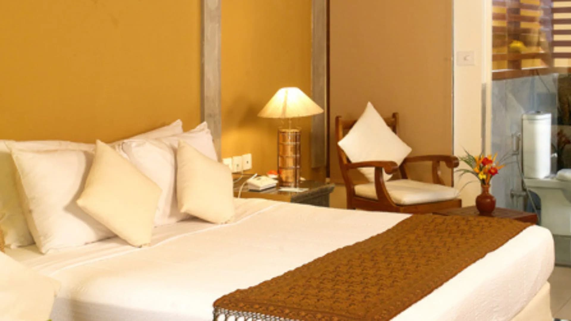 Poovarislandresorts